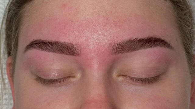 Eyebrow Sculpting & Tint done by Ashley! #eyebrows #eyebrowtinting #eyebrowshape